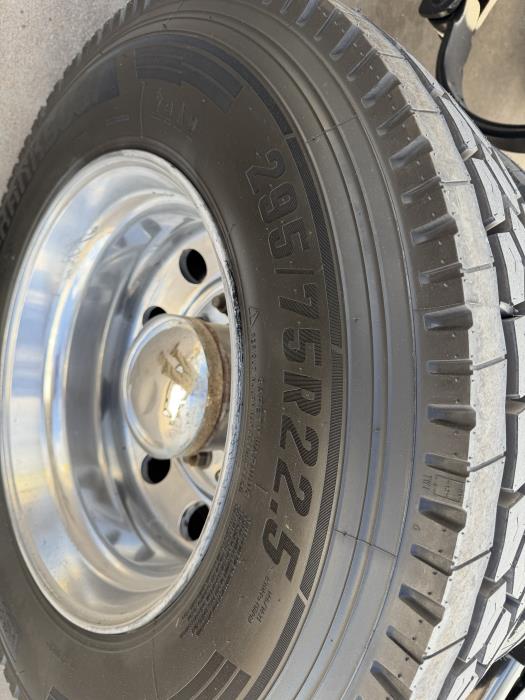 2022 Peterbilt 579-9