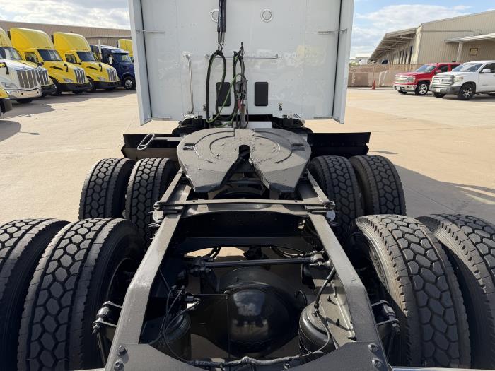2022 Peterbilt 579-13