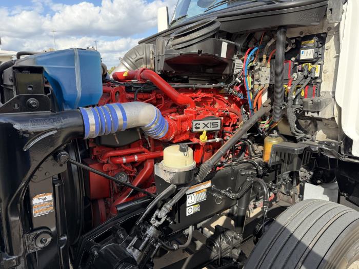 2022 Peterbilt 579-16