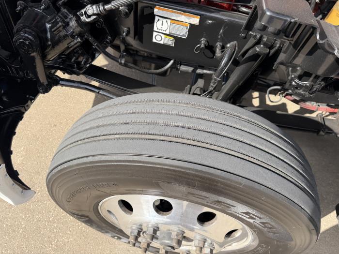 2022 Peterbilt 579-18