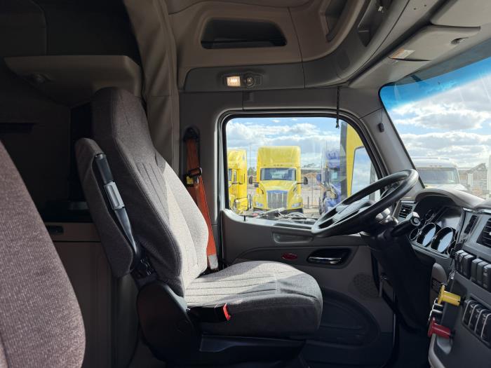 2022 Peterbilt 579-23