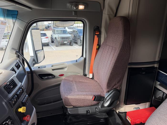 2022 Peterbilt 579-25