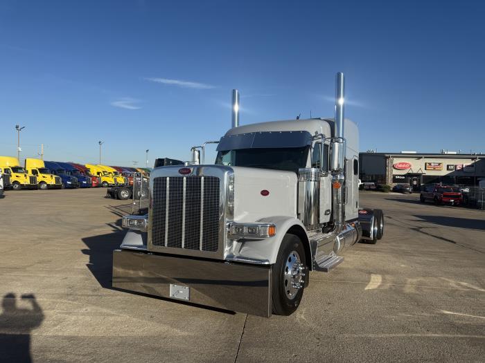 2026 Peterbilt 589-2