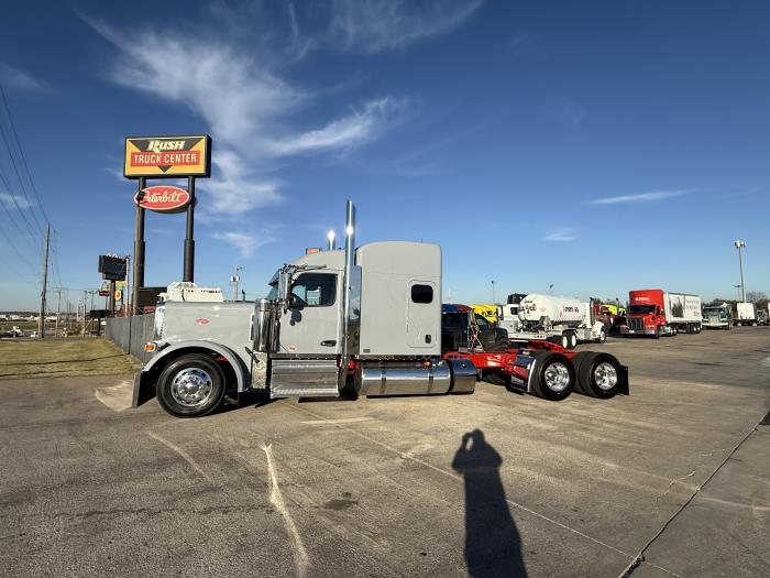 2026 Peterbilt 589-4