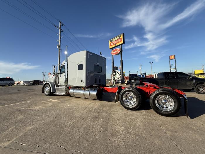 2026 Peterbilt 589-8