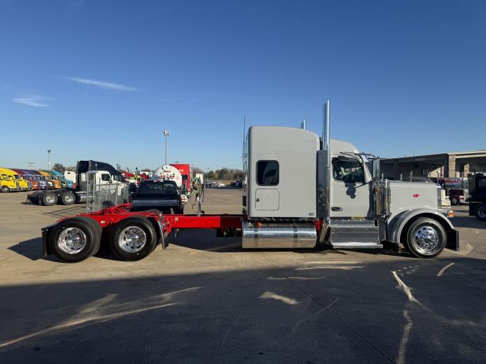 2026 Peterbilt 589-16
