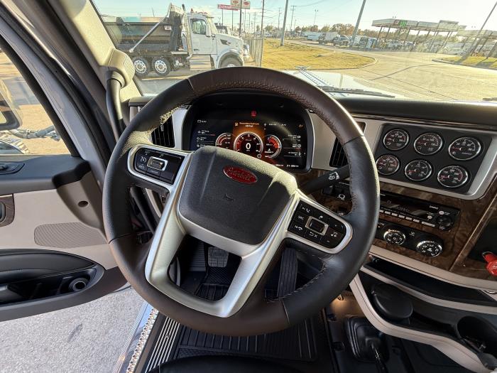 2026 Peterbilt 589-37