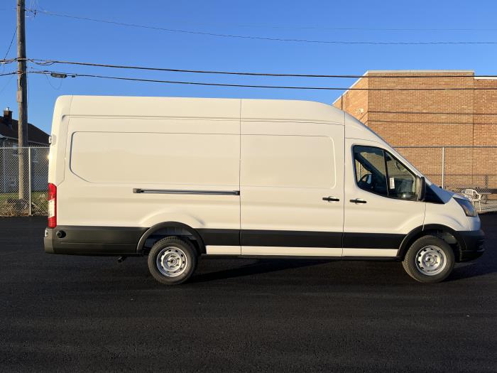 2026 Ford Transit-350-8