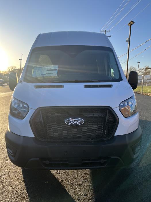 2026 Ford Transit-350-2