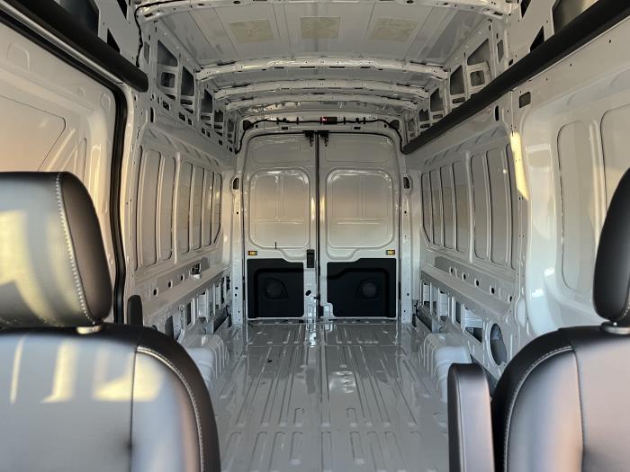 2026 Ford Transit-350-17