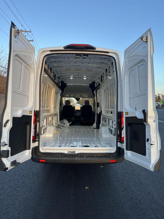 2026 Ford Transit-350-6