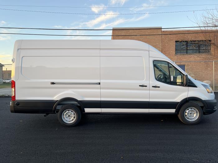2026 Ford Transit-350-8