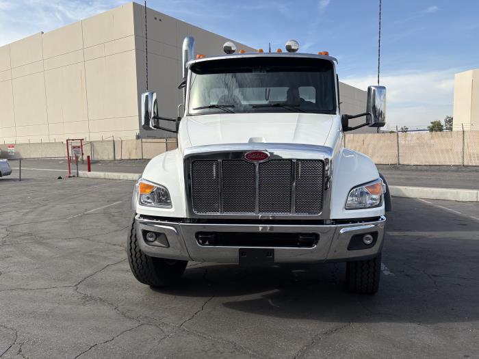 2026 Peterbilt 548-2