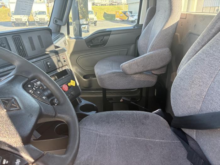 2020 International LT625-8