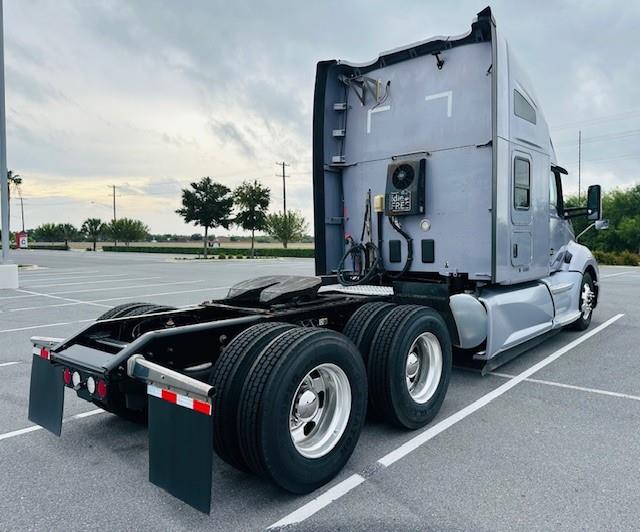 2022 Kenworth T680-5