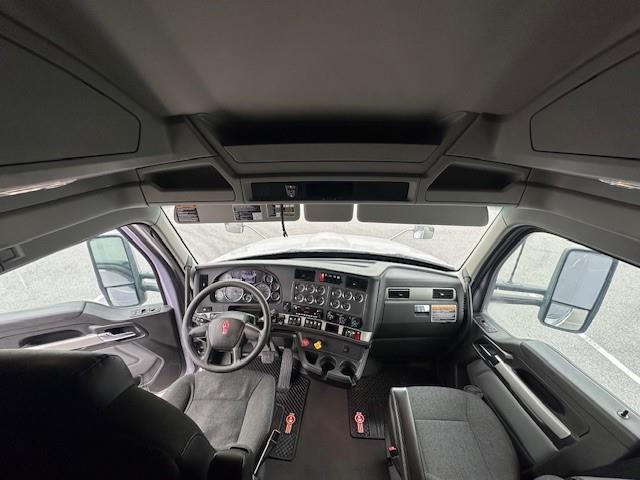 2022 Kenworth T680-15