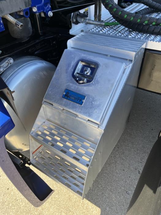 2022 Peterbilt 579-4