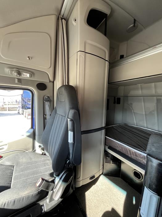 2022 Peterbilt 579-13