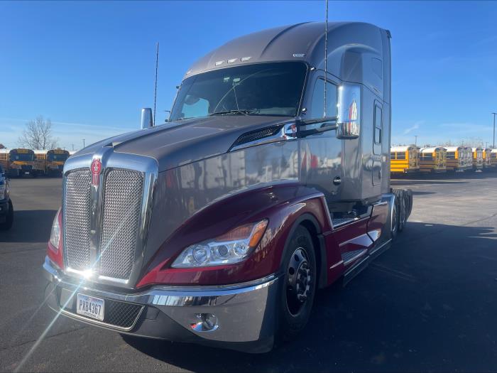 2023 Kenworth T680-3