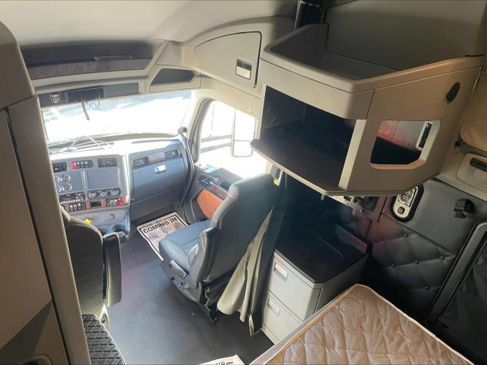 2023 Kenworth T680-15