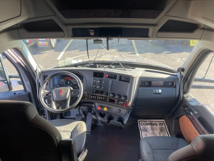 2023 Kenworth T680-18