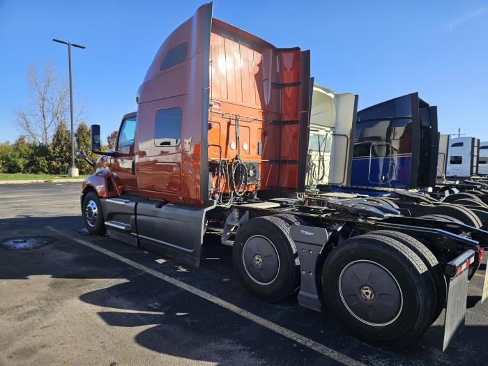 2022 International LT625-7