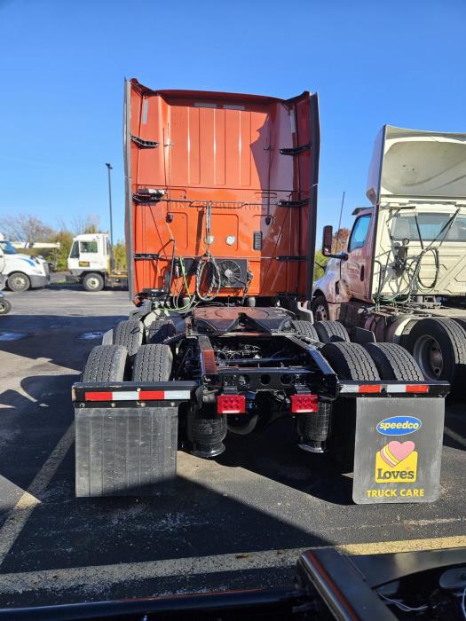 2022 International LT625-8