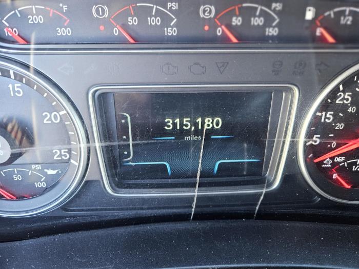 2022 International LT625-13