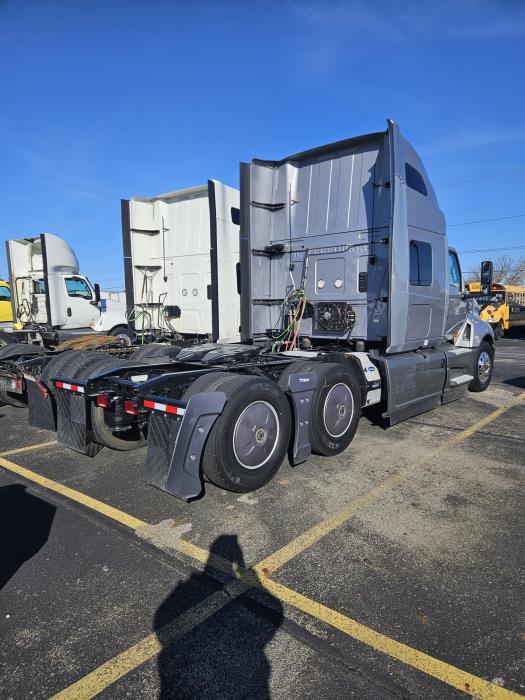 2022 International LT625 LT photo 4