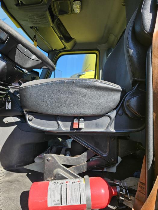 2020 International RH613-7