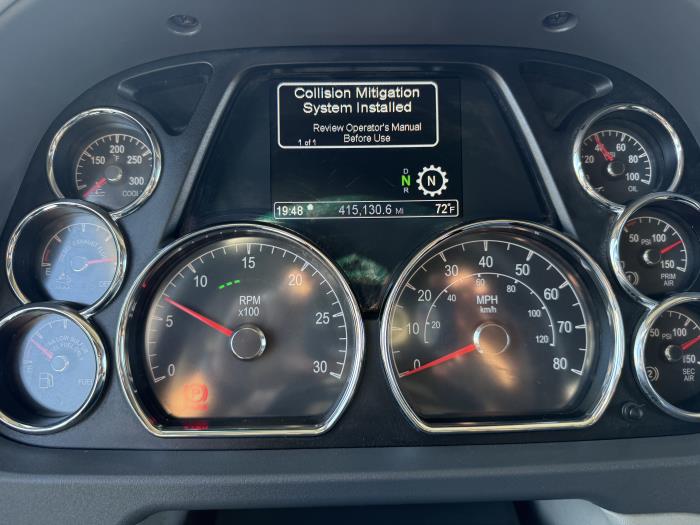 2021 Peterbilt 579-6