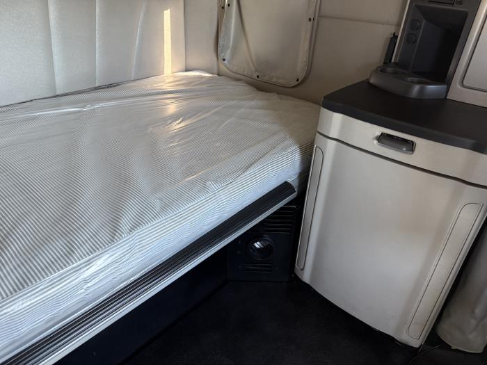 2021 Peterbilt 579-14