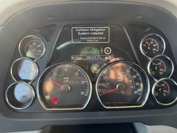 2021 Peterbilt 579-9