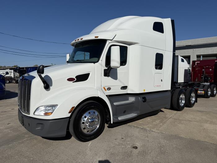 2021 Peterbilt 579-1
