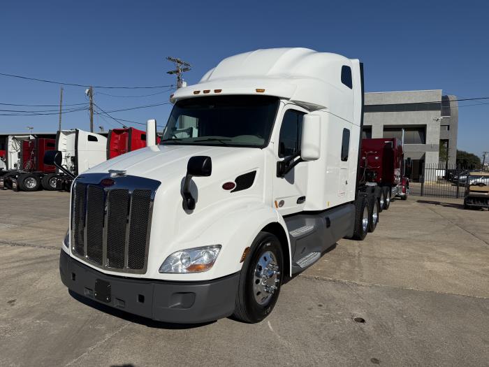 2021 Peterbilt 579-18
