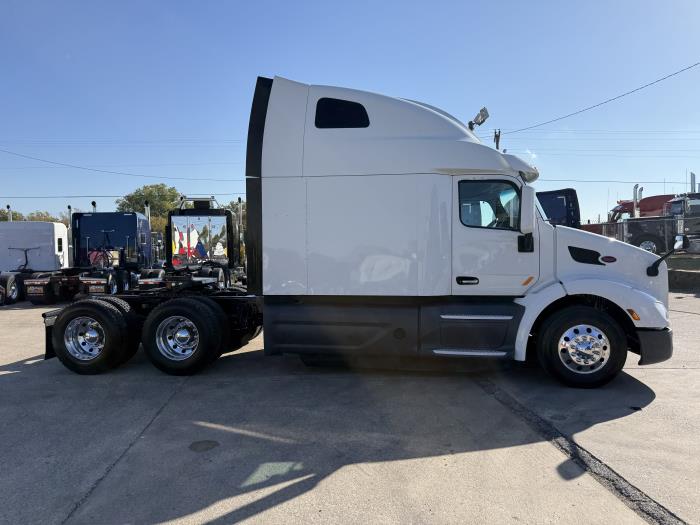 2021 Peterbilt 579-27