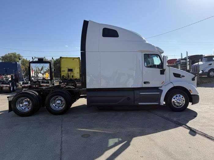 2021 Peterbilt 579-28
