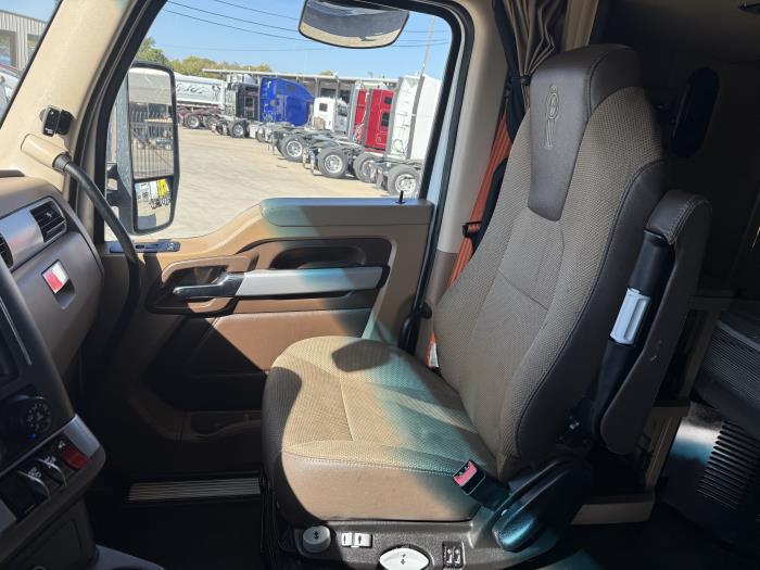 2022 Kenworth T680-8