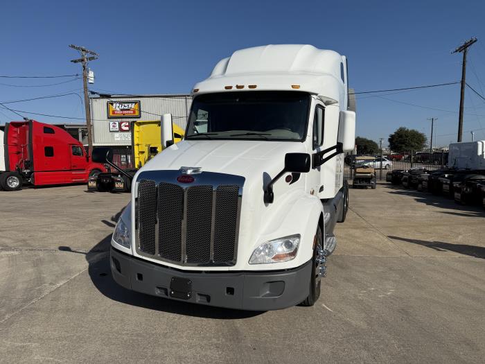 2021 Peterbilt 579-22