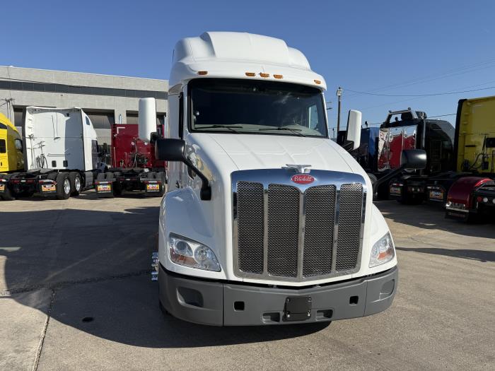 2021 Peterbilt 579-24