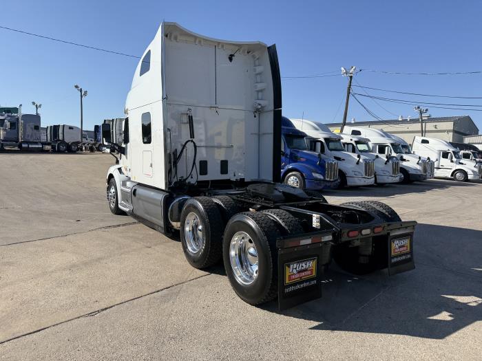 2021 Peterbilt 579-38