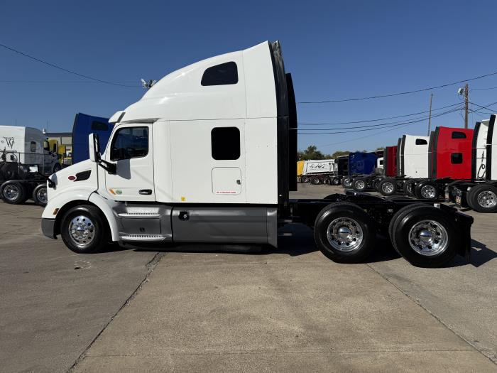 2021 Peterbilt 579-42
