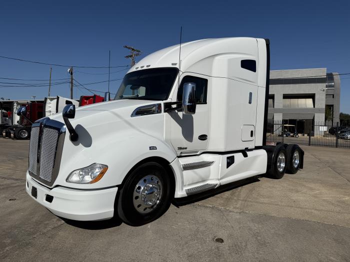 2022 Kenworth T680-21