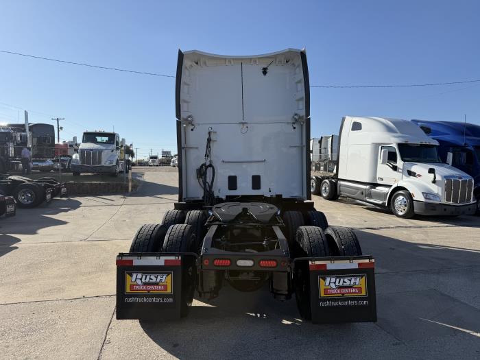 2021 Peterbilt 579-38