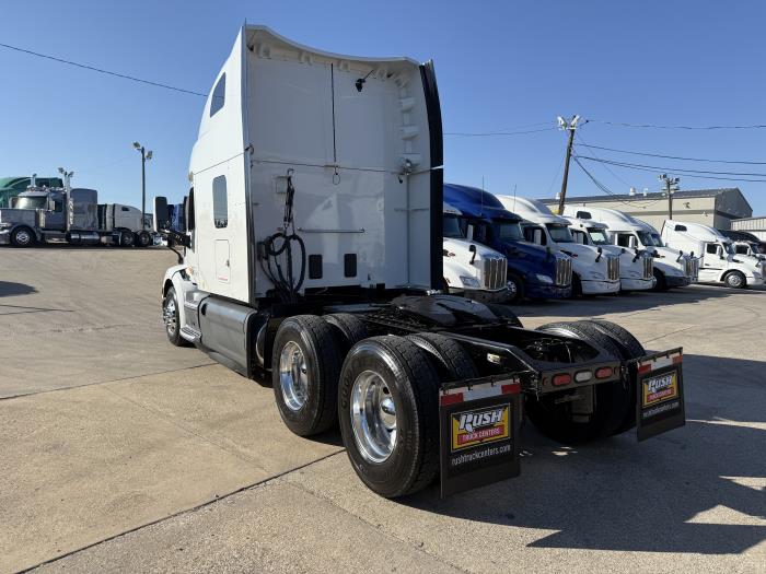 2021 Peterbilt 579-40