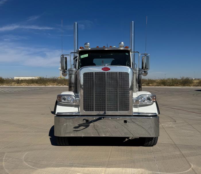 2026 Peterbilt 589-3