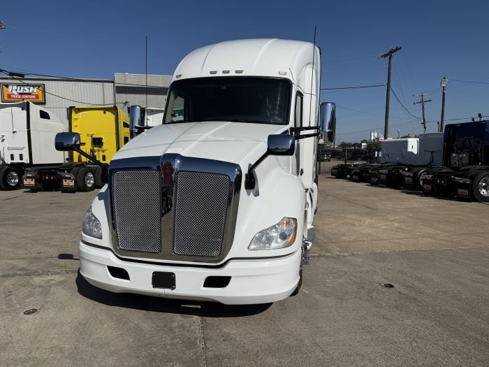 2022 Kenworth T680-24