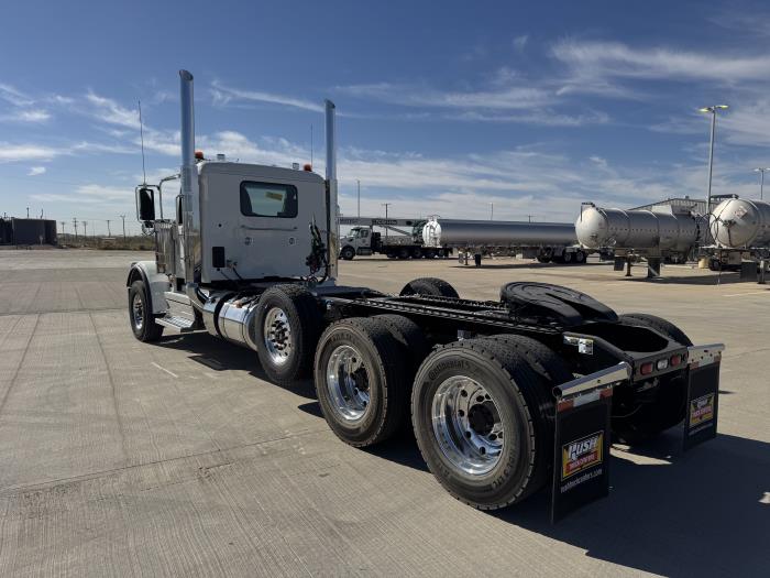 2026 Peterbilt 589-7
