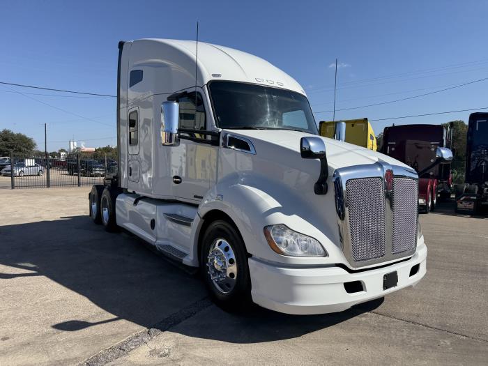 2022 Kenworth T680-28
