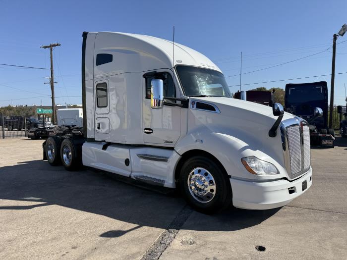 2022 Kenworth T680-29